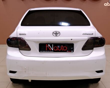 Белый Тойота Королла, объемом двигателя 1.6 л и пробегом 119 тыс. км за 7900 $, фото 5 на Automoto.ua