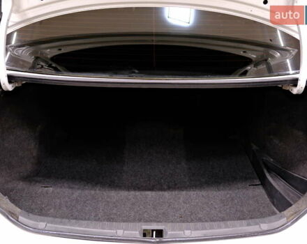 Белый Тойота Королла, объемом двигателя 1.6 л и пробегом 119 тыс. км за 7900 $, фото 42 на Automoto.ua