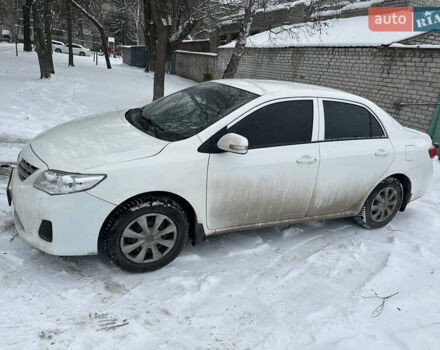 Білий Тойота Королла, об'ємом двигуна 1.33 л та пробігом 152 тис. км за 6400 $, фото 4 на Automoto.ua