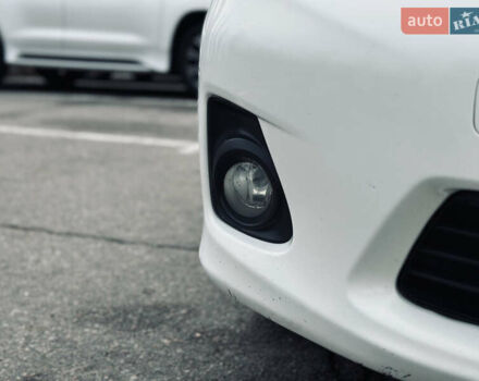 Білий Тойота Королла, об'ємом двигуна 1.33 л та пробігом 243 тис. км за 7399 $, фото 7 на Automoto.ua