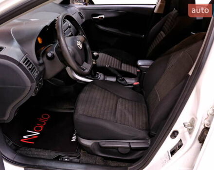 Белый Тойота Королла, объемом двигателя 1.6 л и пробегом 119 тыс. км за 7900 $, фото 25 на Automoto.ua