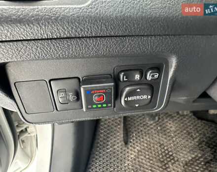 Білий Тойота Королла, об'ємом двигуна 1.33 л та пробігом 152 тис. км за 6400 $, фото 12 на Automoto.ua