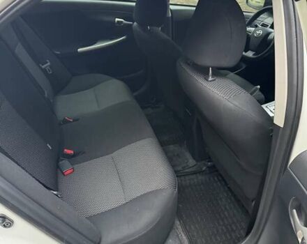 Белый Тойота Королла, объемом двигателя 1.6 л и пробегом 163 тыс. км за 9500 $, фото 10 на Automoto.ua