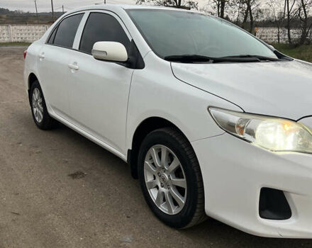 Белый Тойота Королла, объемом двигателя 1.3 л и пробегом 305 тыс. км за 8100 $, фото 6 на Automoto.ua