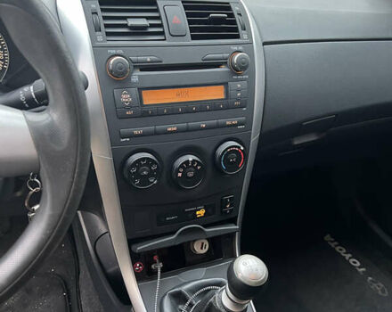 Белый Тойота Королла, объемом двигателя 1.3 л и пробегом 305 тыс. км за 8100 $, фото 10 на Automoto.ua