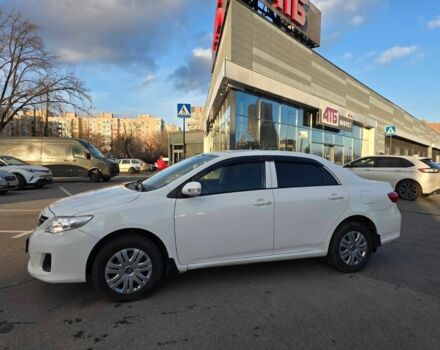 Білий Тойота Королла, об'ємом двигуна 1.3 л та пробігом 200 тис. км за 6500 $, фото 1 на Automoto.ua