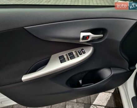 Білий Тойота Королла, об'ємом двигуна 1.6 л та пробігом 97 тис. км за 11300 $, фото 38 на Automoto.ua