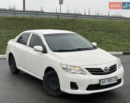 Білий Тойота Королла, об'ємом двигуна 1.33 л та пробігом 210 тис. км за 7000 $, фото 2 на Automoto.ua