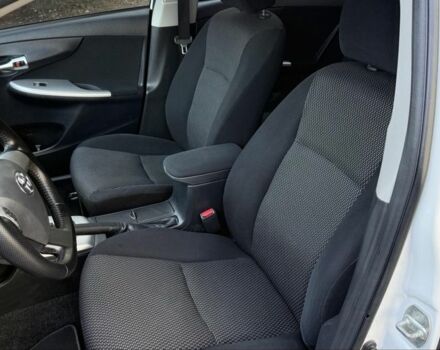 Белый Тойота Королла, объемом двигателя 1.6 л и пробегом 93 тыс. км за 10500 $, фото 8 на Automoto.ua