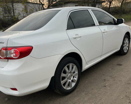 Белый Тойота Королла, объемом двигателя 1.3 л и пробегом 305 тыс. км за 8100 $, фото 5 на Automoto.ua