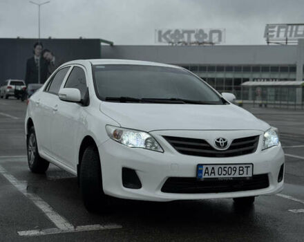 Белый Тойота Королла, объемом двигателя 1.33 л и пробегом 233 тыс. км за 7200 $, фото 6 на Automoto.ua
