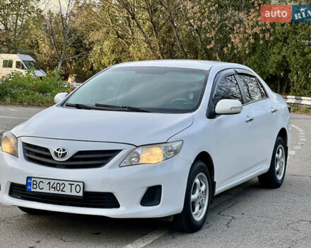 Білий Тойота Королла, об'ємом двигуна 1.33 л та пробігом 302 тис. км за 3999 $, фото 9 на Automoto.ua