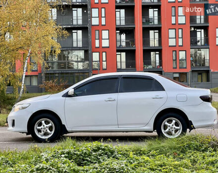 Білий Тойота Королла, об'ємом двигуна 1.33 л та пробігом 302 тис. км за 3999 $, фото 6 на Automoto.ua