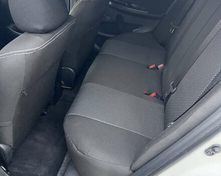 Белый Тойота Королла, объемом двигателя 1.3 л и пробегом 305 тыс. км за 8100 $, фото 7 на Automoto.ua