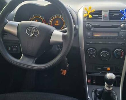 Белый Тойота Королла, объемом двигателя 1.6 л и пробегом 194 тыс. км за 8500 $, фото 1 на Automoto.ua