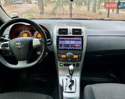 Белый Тойота Королла, объемом двигателя 1.6 л и пробегом 163 тыс. км за 9500 $, фото 7 на Automoto.ua