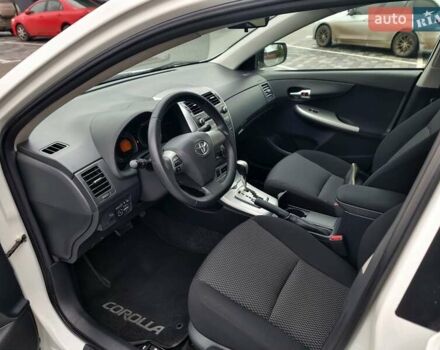 Білий Тойота Королла, об'ємом двигуна 1.6 л та пробігом 97 тис. км за 11300 $, фото 28 на Automoto.ua