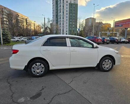 Білий Тойота Королла, об'ємом двигуна 1.3 л та пробігом 200 тис. км за 6500 $, фото 2 на Automoto.ua