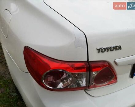 Белый Тойота Королла, объемом двигателя 1.3 л и пробегом 209 тыс. км за 6500 $, фото 16 на Automoto.ua