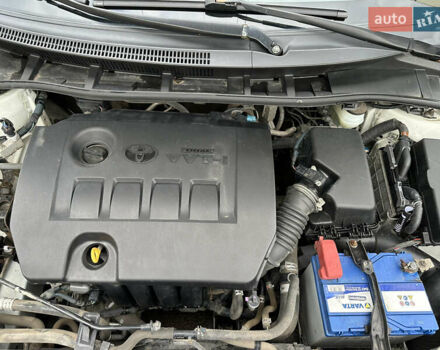 Белый Тойота Королла, объемом двигателя 1.6 л и пробегом 160 тыс. км за 8500 $, фото 15 на Automoto.ua