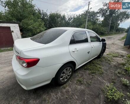 Белый Тойота Королла, объемом двигателя 1.3 л и пробегом 270 тыс. км за 5850 $, фото 5 на Automoto.ua