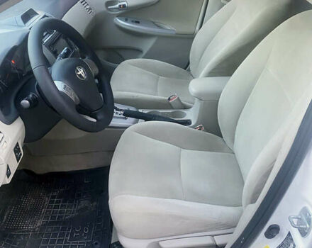 Белый Тойота Королла, объемом двигателя 1.8 л и пробегом 220 тыс. км за 7999 $, фото 10 на Automoto.ua