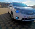 Белый Тойота Королла, объемом двигателя 1.3 л и пробегом 327 тыс. км за 11500 $, фото 1 на Automoto.ua