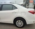 Белый Тойота Королла, объемом двигателя 1.3 л и пробегом 150 тыс. км за 10500 $, фото 2 на Automoto.ua