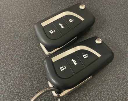 Белый Тойота Королла, объемом двигателя 1.33 л и пробегом 147 тыс. км за 11800 $, фото 11 на Automoto.ua