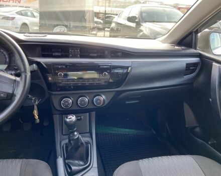 Белый Тойота Королла, объемом двигателя 1.3 л и пробегом 188 тыс. км за 7800 $, фото 4 на Automoto.ua