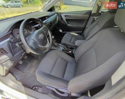 Білий Тойота Королла, об'ємом двигуна 1.3 л та пробігом 276 тис. км за 7800 $, фото 2 на Automoto.ua