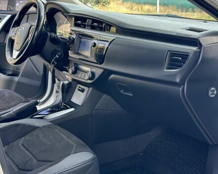 Білий Тойота Королла, об'ємом двигуна 1.6 л та пробігом 158 тис. км за 13800 $, фото 17 на Automoto.ua