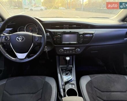 Белый Тойота Королла, объемом двигателя 1.6 л и пробегом 159 тыс. км за 12800 $, фото 14 на Automoto.ua