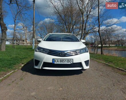 Белый Тойота Королла, объемом двигателя 1.3 л и пробегом 83 тыс. км за 12000 $, фото 1 на Automoto.ua