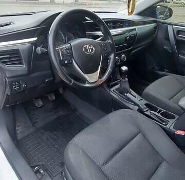 Белый Тойота Королла, объемом двигателя 1.6 л и пробегом 160 тыс. км за 9300 $, фото 11 на Automoto.ua