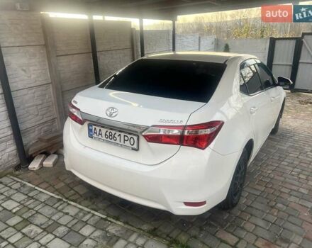 Белый Тойота Королла, объемом двигателя 1.3 л и пробегом 203 тыс. км за 8700 $, фото 3 на Automoto.ua