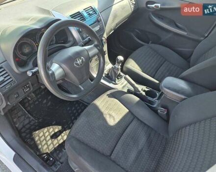 Белый Тойота Королла, объемом двигателя 0 л и пробегом 145 тыс. км за 7300 $, фото 9 на Automoto.ua