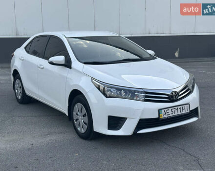 Білий Тойота Королла, об'ємом двигуна 1.33 л та пробігом 101 тис. км за 9999 $, фото 1 на Automoto.ua