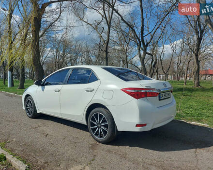 Белый Тойота Королла, объемом двигателя 1.3 л и пробегом 83 тыс. км за 12000 $, фото 4 на Automoto.ua