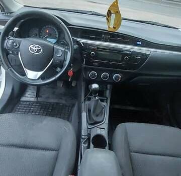 Белый Тойота Королла, объемом двигателя 1.6 л и пробегом 160 тыс. км за 9300 $, фото 10 на Automoto.ua