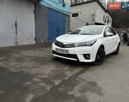 Белый Тойота Королла, объемом двигателя 1.6 л и пробегом 162 тыс. км за 11200 $, фото 2 на Automoto.ua