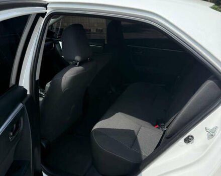 Белый Тойота Королла, объемом двигателя 1.6 л и пробегом 190 тыс. км за 12500 $, фото 13 на Automoto.ua