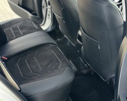 Білий Тойота Королла, об'ємом двигуна 1.6 л та пробігом 158 тис. км за 13800 $, фото 16 на Automoto.ua