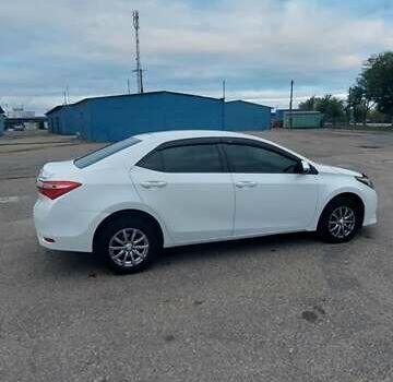 Белый Тойота Королла, объемом двигателя 1.6 л и пробегом 160 тыс. км за 9300 $, фото 4 на Automoto.ua
