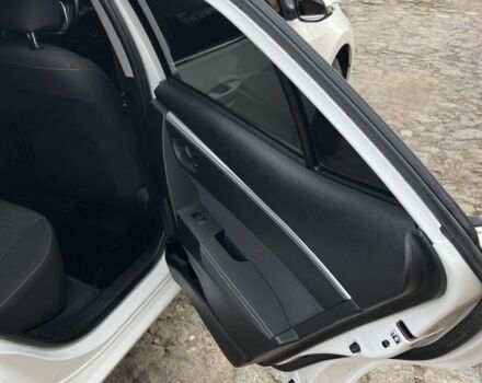 Белый Тойота Королла, объемом двигателя 1.6 л и пробегом 142 тыс. км за 12200 $, фото 18 на Automoto.ua