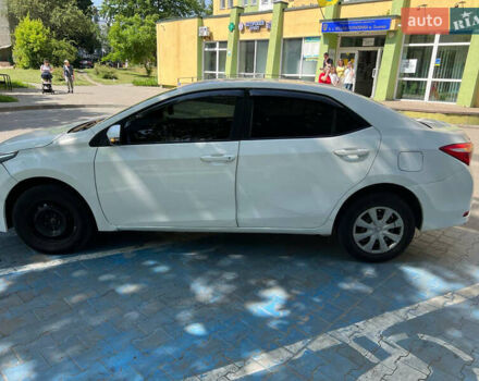 Белый Тойота Королла, объемом двигателя 1.33 л и пробегом 233 тыс. км за 6000 $, фото 5 на Automoto.ua