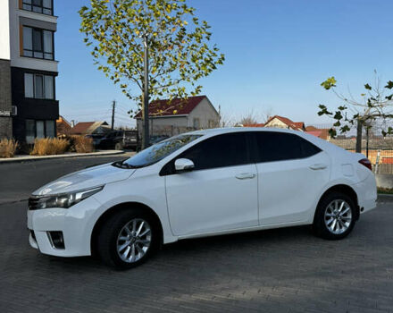 Белый Тойота Королла, объемом двигателя 1.6 л и пробегом 220 тыс. км за 10499 $, фото 1 на Automoto.ua