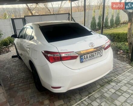 Белый Тойота Королла, объемом двигателя 1.3 л и пробегом 203 тыс. км за 8700 $, фото 2 на Automoto.ua