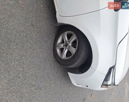 Белый Тойота Королла, объемом двигателя 1.33 л и пробегом 376 тыс. км за 6500 $, фото 6 на Automoto.ua