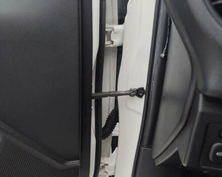 Белый Тойота Королла, объемом двигателя 1.3 л и пробегом 150 тыс. км за 10500 $, фото 18 на Automoto.ua